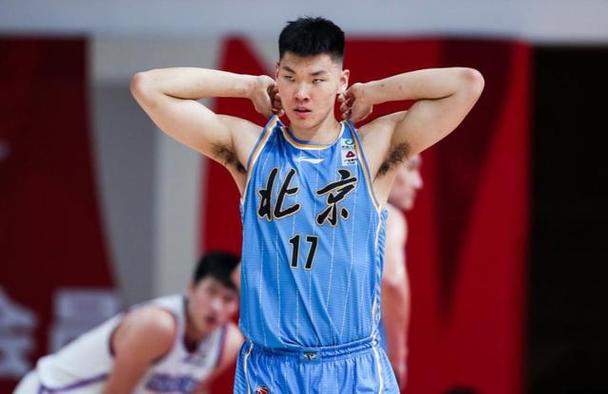 鲍尔與特里